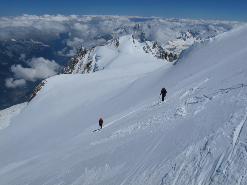 #25 Face nord : début de la descente avec Pat et Jeroen Face nord : début de la descente avec Pat et Jeroen