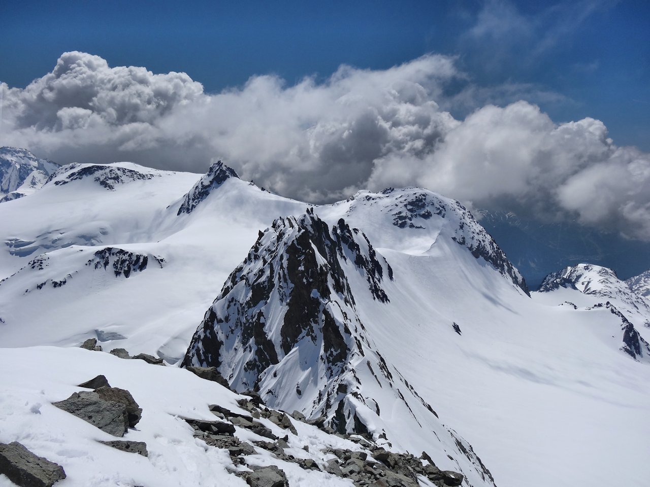 Polset : Le Dôme et l'Aiguille. Le Mont de Gébroulaz à droite.