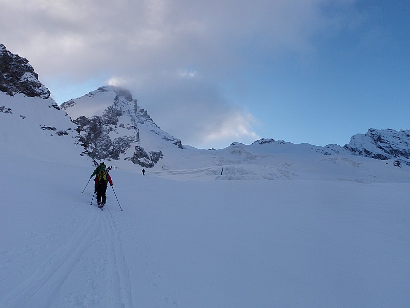 #8 de la compagnie : en direction de la dent d de la compagnie : en direction de la dent d'Hérens