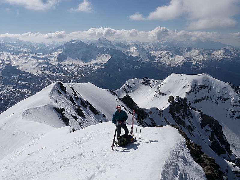 #39 arête SE : au col du château des dames et le col Volfrède franchi par René caché derrière l arête SE : au col du château des dames et le col Volfrède franchi par René caché derrière l'arête