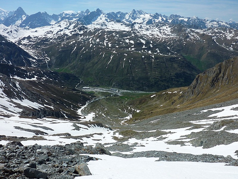 #19 Descente : La langue de neige qui permet de déchausser à 2200m. Descente : La langue de neige qui permet de déchausser à 2200m.