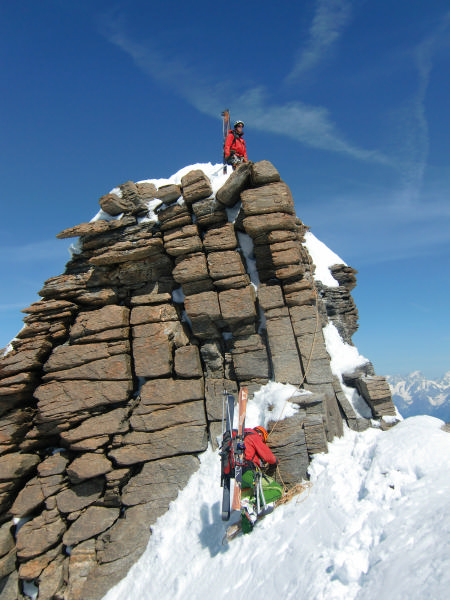 #4 Cubes : Passage un peu technique pour rejoindre la voie normale. Cubes : Passage un peu technique pour rejoindre la voie normale.