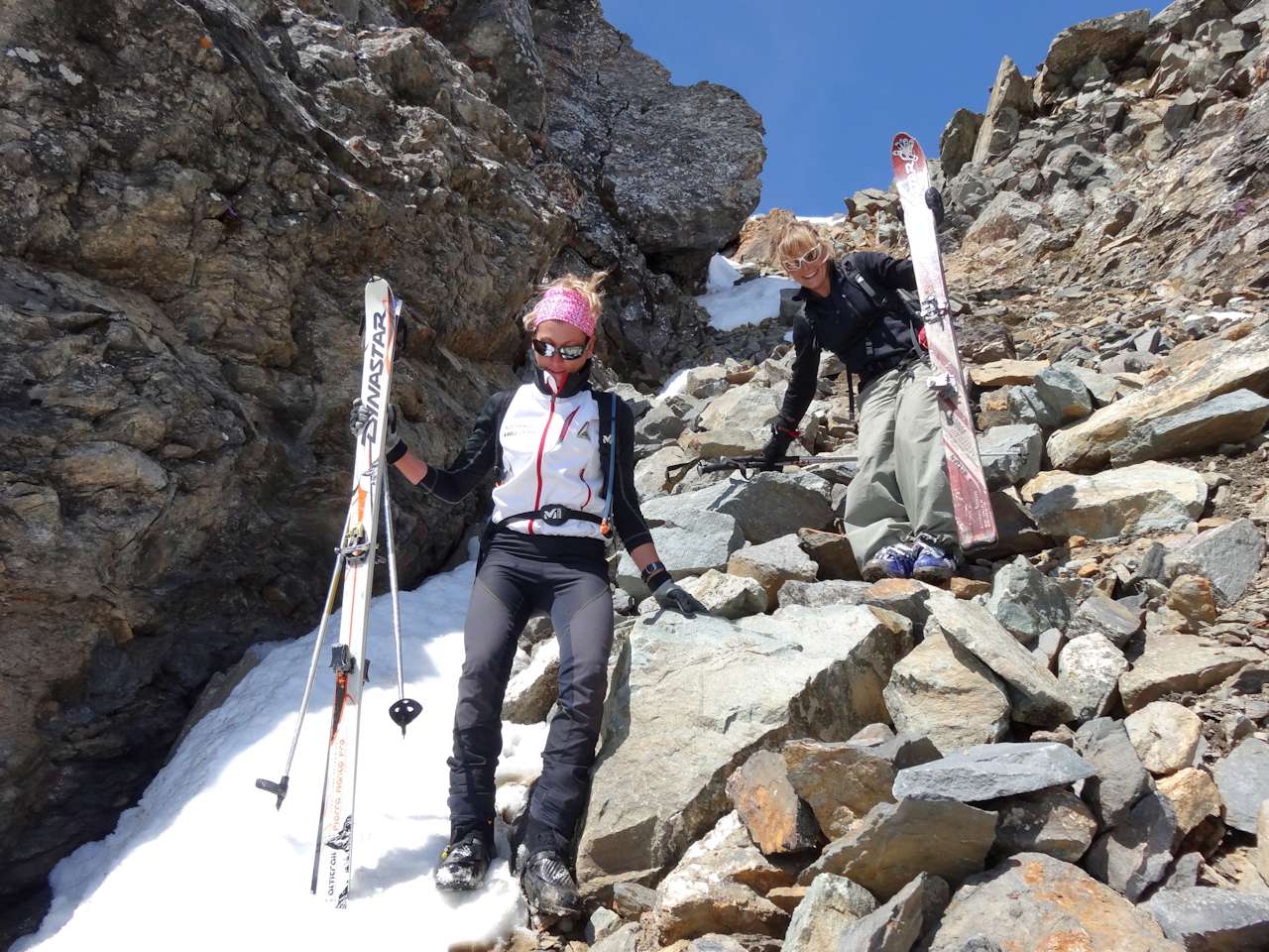 #14 Sommet du couloir Est : Courte désescalade. Sommet du couloir Est : Courte désescalade.