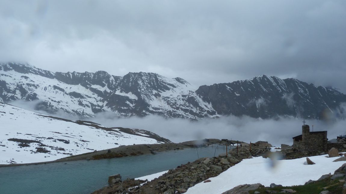 #20 Retour au refuge : Une journée maussade Retour au refuge : Une journée maussade