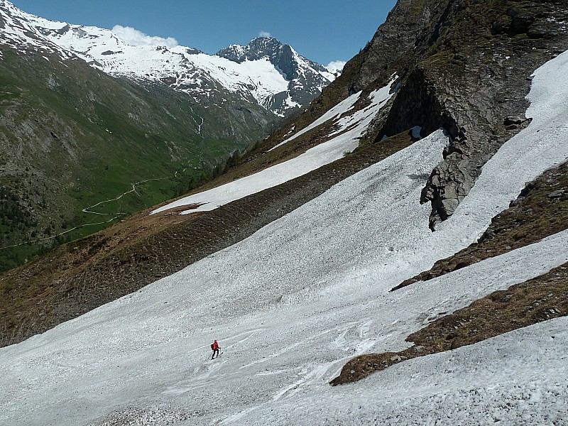 #31 Le dernier névé : : vers 2200m Le dernier névé : : vers 2200m