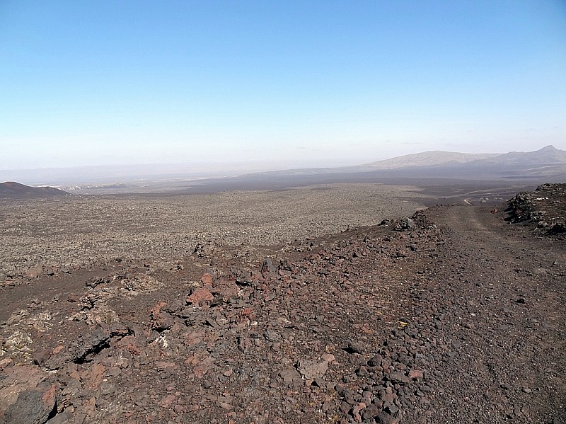#5 accès : la piste et le champ de lave accès : la piste et le champ de lave