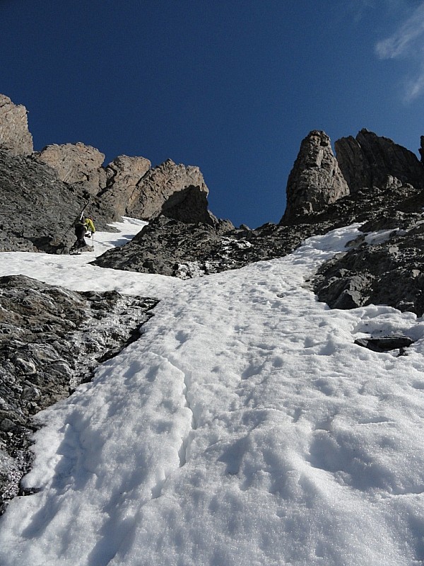 #3 Dent Parrachée : Couloir Sud de la Fournache, dans les bandes de neige Dent Parrachée : Couloir Sud de la Fournache, dans les bandes de neige