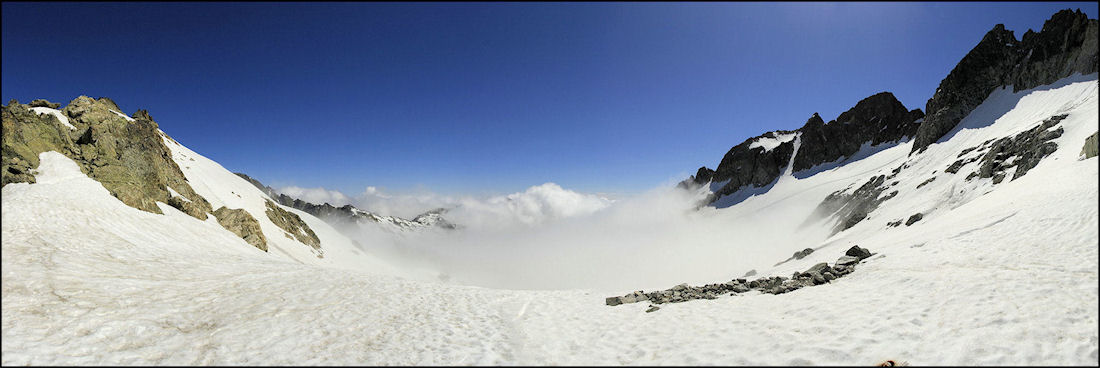 #11 depuis la brèche : les nuages vont et viennent depuis la brèche : les nuages vont et viennent