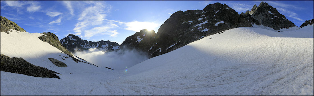 #3 combe madame : ciel bleu au dessus et le soleil arrive. Ah! ça commence à me plaire! combe madame : ciel bleu au dessus et le soleil arrive. Ah! ça commence à me plaire!