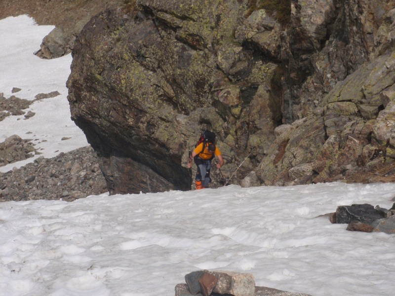 #2 au pied des Vans : départ de la neige , au dessus du col de Lessines au pied des Vans : départ de la neige , au dessus du col de Lessines