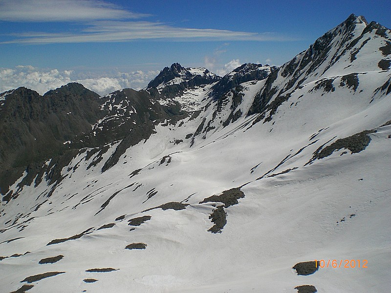 #8 Asti : Versant NW et montagne de Ruine Asti : Versant NW et montagne de Ruine