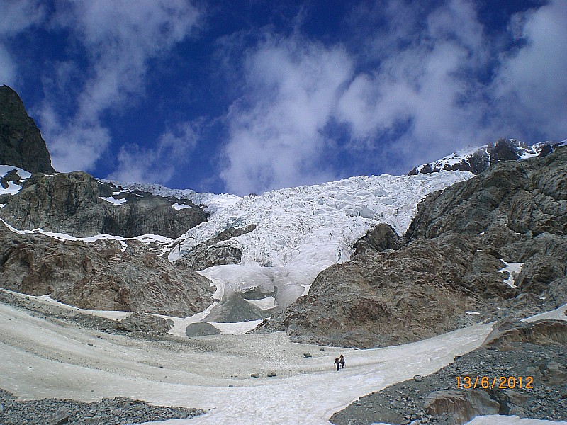 #14 Glacier Blanc : et sa base qui recule chaque année un peu plus. Glacier Blanc : et sa base qui recule chaque année un peu plus.
