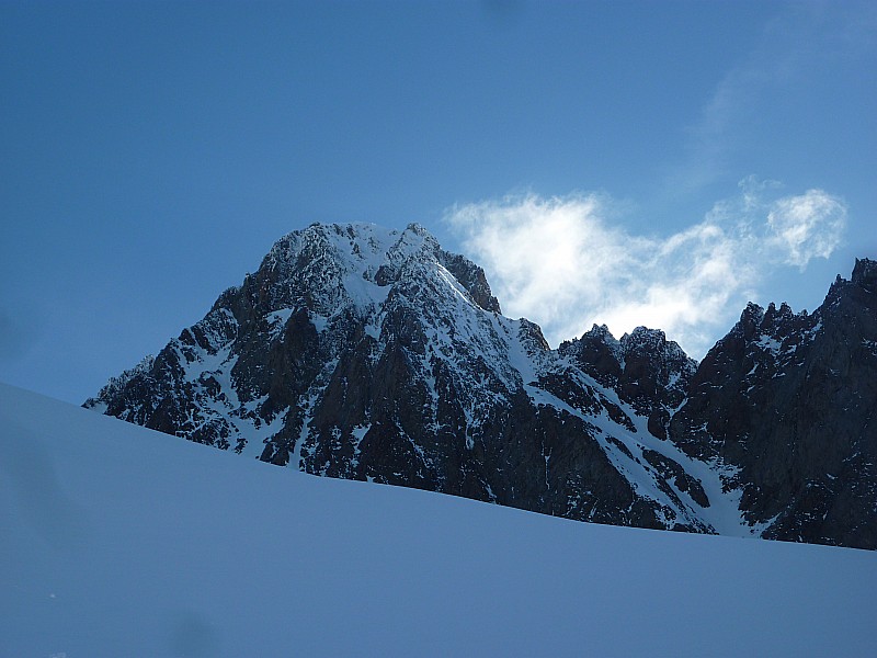 #25 Aiguille des Glaciers : Le 15 juin toute blanchie Aiguille des Glaciers : Le 15 juin toute blanchie