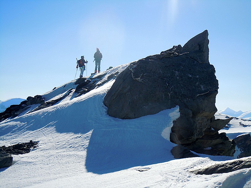 #1 Au sommet : visibilité exceptionnelle. Un "effet loupe" qui fait voir le Mt Viso comme s Au sommet : visibilité exceptionnelle. Un "effet loupe" qui fait voir le Mt Viso comme s'il était accolé au Thabor.