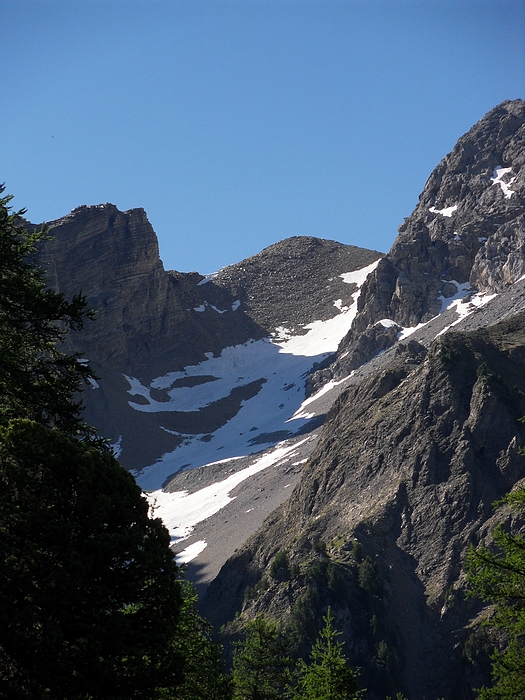 #4 le haut du couloir commence à prendre le soleil le haut du couloir commence à prendre le soleil