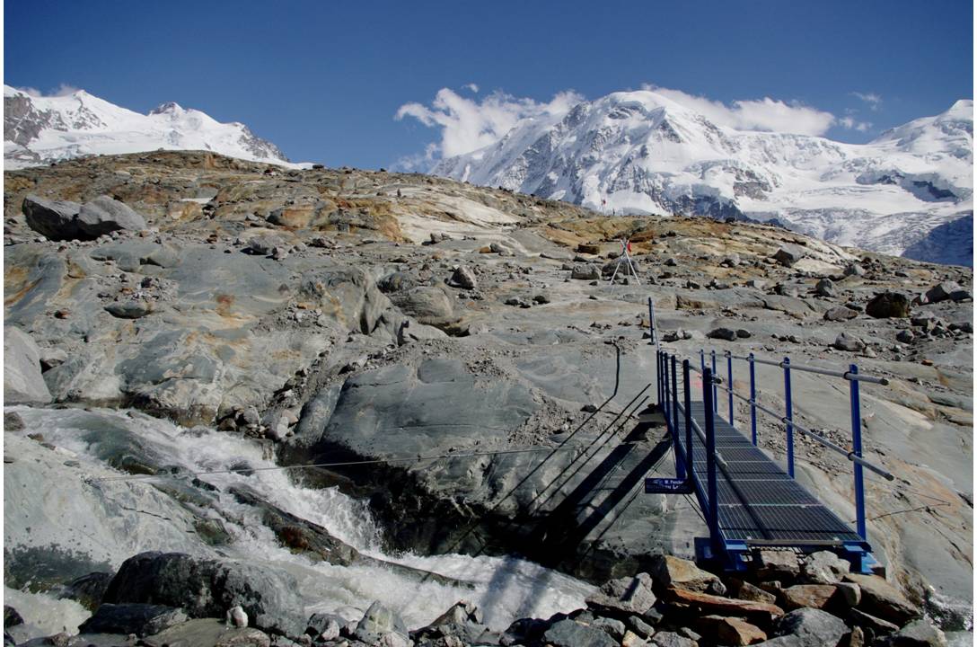 #5 Parcours d Parcours d'approche : Pour rejoindre la Monte Rosa Hütte en mode été, avec l'équipement de ski alpi sur le dos... c'est du sport... et du tout terrain... et encore, n'avions nous pas décidé de bivouaquer à 3400, comme d'autres alpi rencontrés... le s