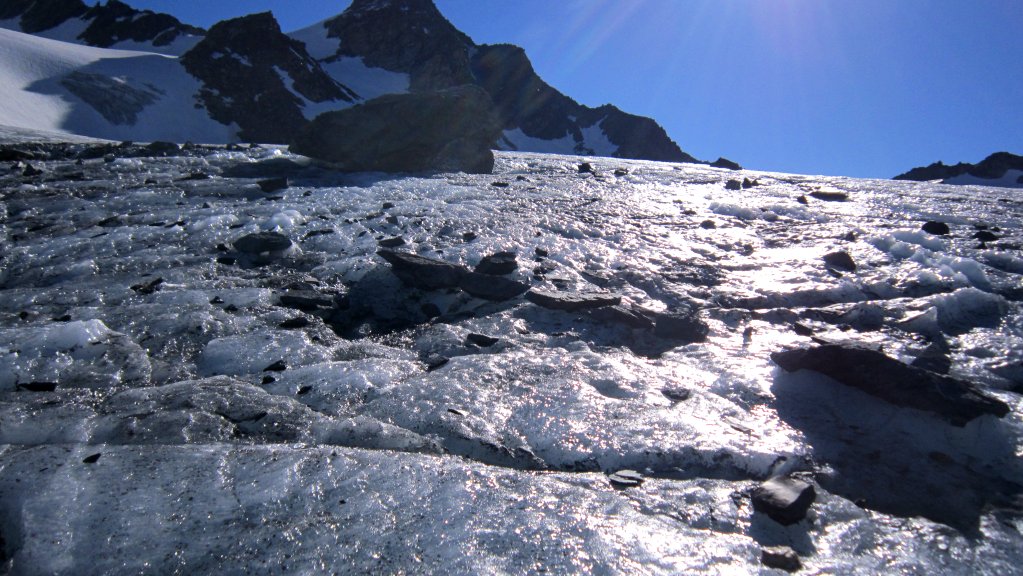 La glace arrive ... : Sortie du Col de Thorens