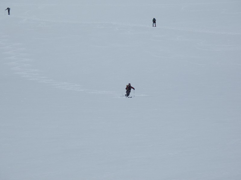 #24 Descente : Excellente neige pour terminer la saison Descente : Excellente neige pour terminer la saison