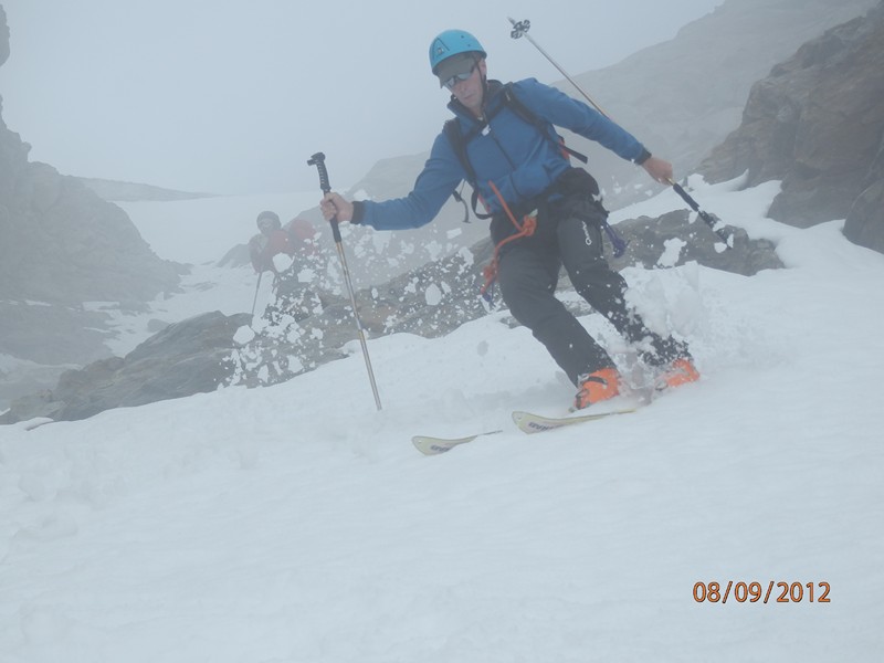 #34 Canale Casati : Fabrice dans la descente du couloir Casati Canale Casati : Fabrice dans la descente du couloir Casati