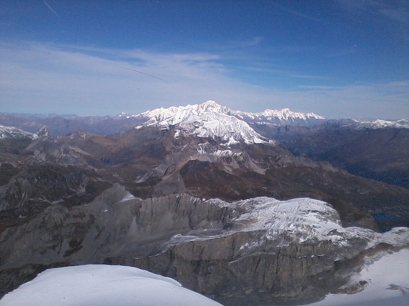 #1 sommet : vue vers le pourrie et derrière le mont-blanc sommet : vue vers le pourrie et derrière le mont-blanc
