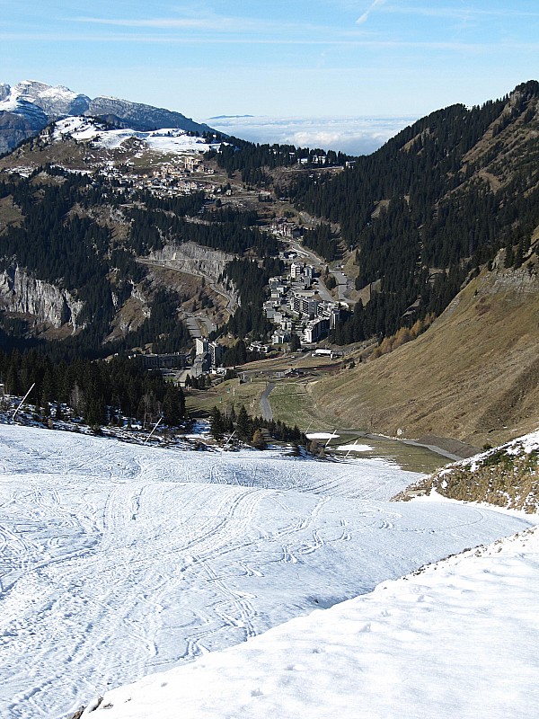 #7 Vue sur le bas : des pistes depuis Blanchot Vue sur le bas : des pistes depuis Blanchot