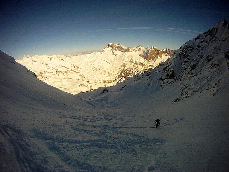 #2 Pente haut : Le vallon et sa neige fraîche. Pente haut : Le vallon et sa neige fraîche.