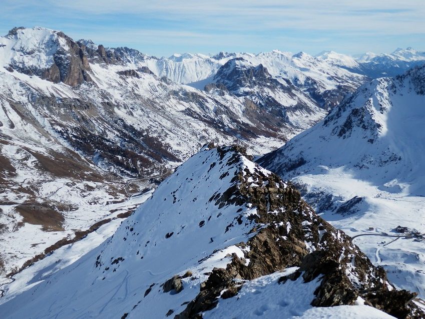 #12 Crête : Superbe vue depuis la crête de Chaillol Crête : Superbe vue depuis la crête de Chaillol