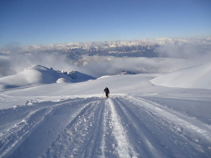 #1 Les Plagnes : Beau temps au dessus de la brume Les Plagnes : Beau temps au dessus de la brume