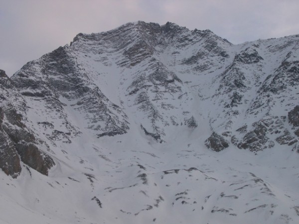 #1 Aiguille de l Aiguille de l'Epaisseur : Les deux couloirs sous l'Aiguille de l'Epaisseur. On a remonté celui de gauche.