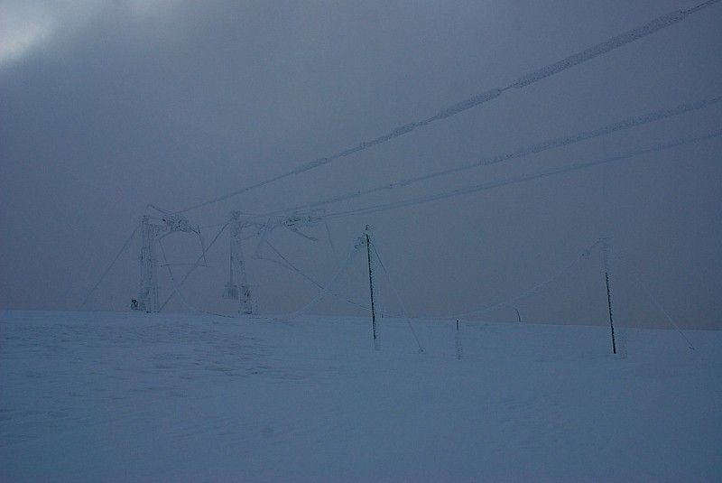 Kastelberg givré : Brouillard matinal au sommet