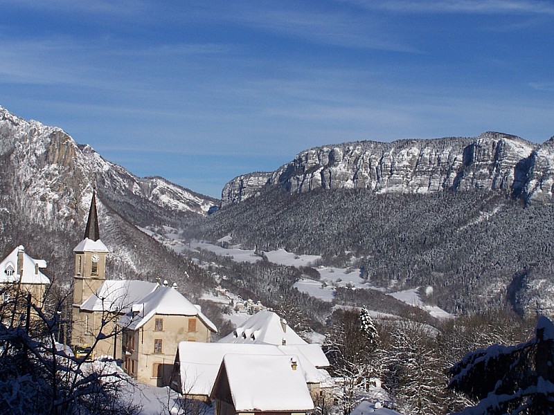 #6 Petit Som, couloir W : La Ruchère, et la roche Gleisin, au dessus de Corbel. Beau! Petit Som, couloir W : La Ruchère, et la roche Gleisin, au dessus de Corbel. Beau!