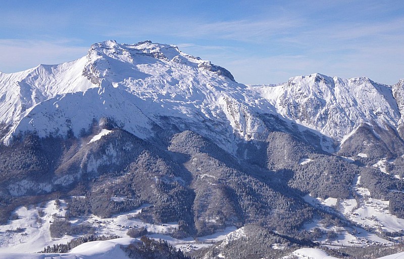 #4 La Tournette : Vue ouest depuis Sulens La Tournette : Vue ouest depuis Sulens