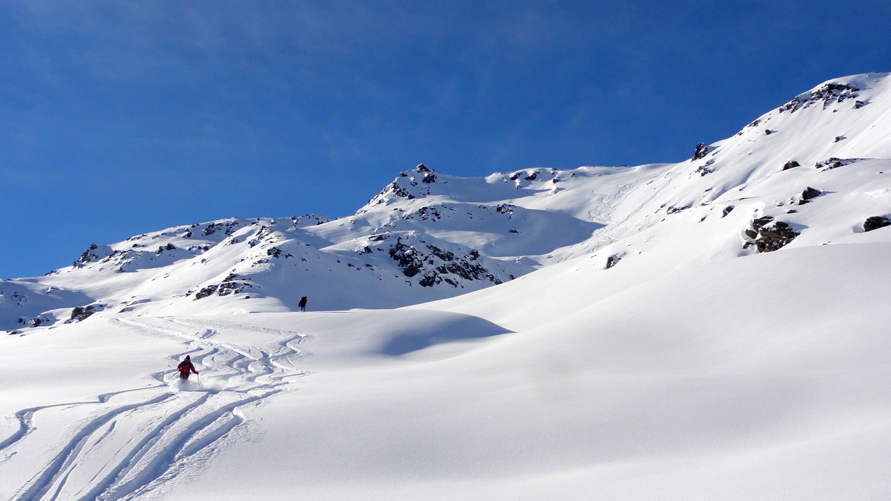 versant Ménuires : Neige incroyable, voir trop (ou alors faut des fat), arrêt par manque de pente