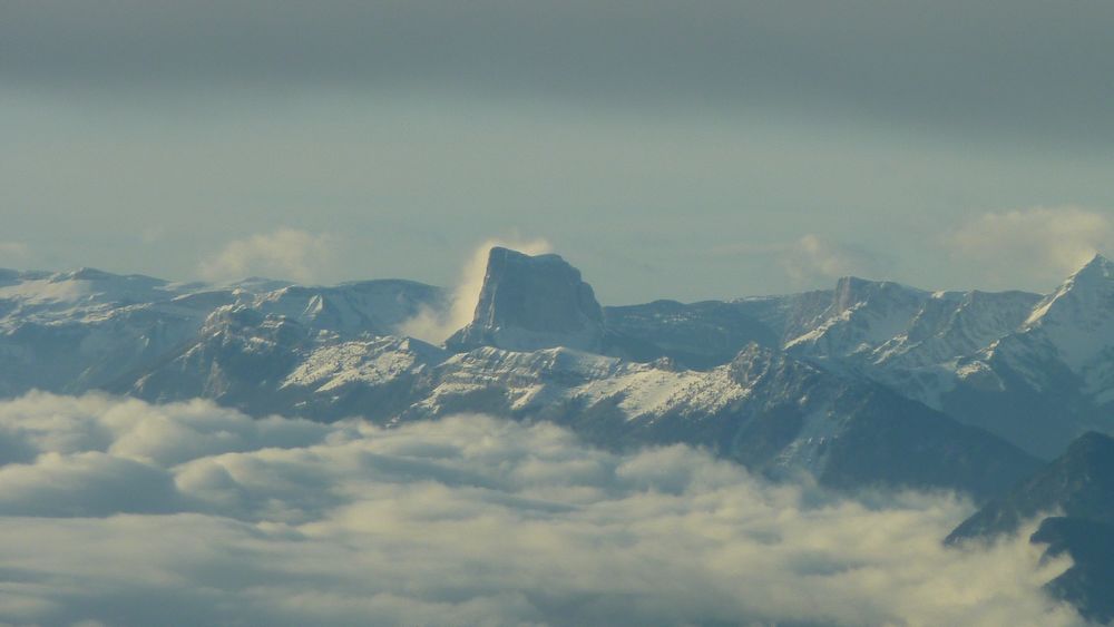 Mont Aiguille : nuage ou transport de neige ?