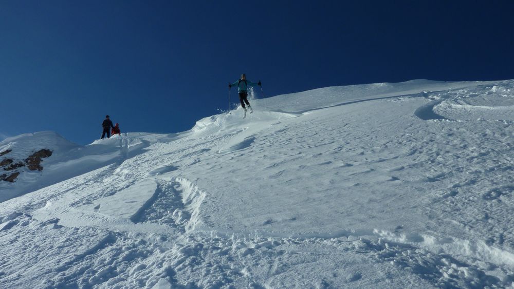 Freerideur : le Boss envoie du lourd et se joue de la corniche !