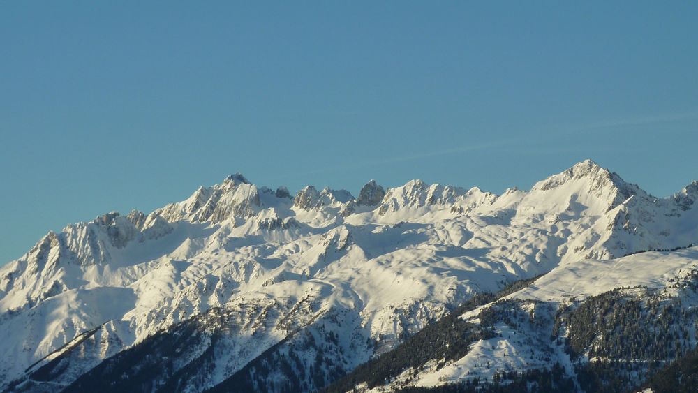 Lauziere : il va y avoir du monde aujourd'hui mais que c'est beau ce massif...