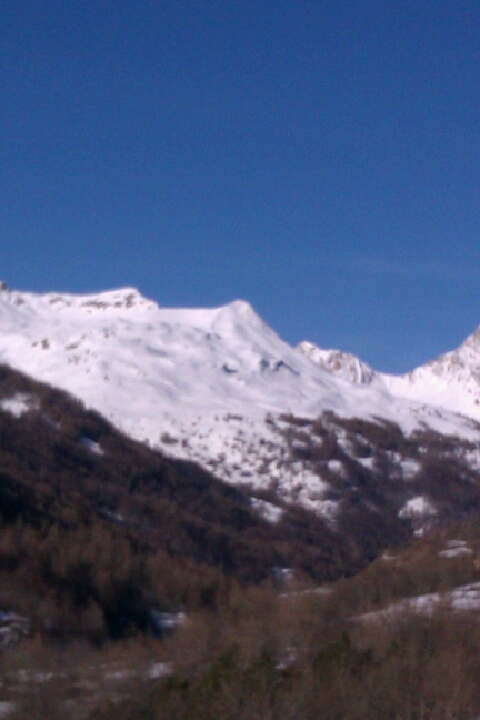 #4 le but du jour : le sommet vue depuis la route après Réallon le but du jour : le sommet vue depuis la route après Réallon