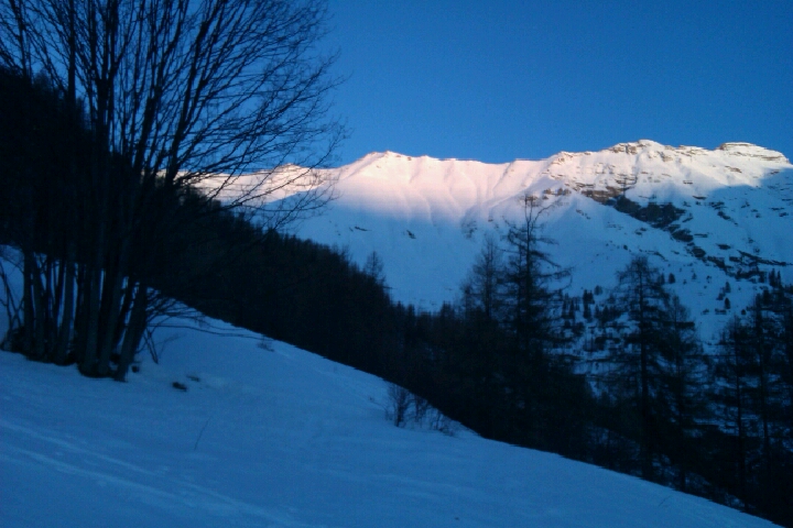#1 Le soleil se lève, il est 8h : Partir tôt c Le soleil se lève, il est 8h : Partir tôt c'est beau !