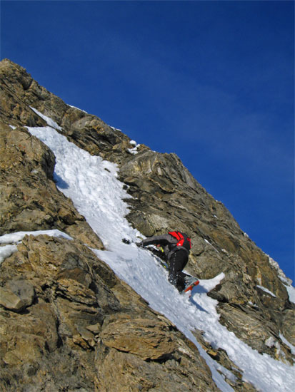 #4 Aiguille de Malatrà : Philippe à l Aiguille de Malatrà : Philippe à l'assaut du sommet.