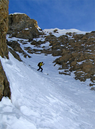 #6 Couloir de Malatrà : Pïerre dans le haut du Couloir. Couloir de Malatrà : Pïerre dans le haut du Couloir.