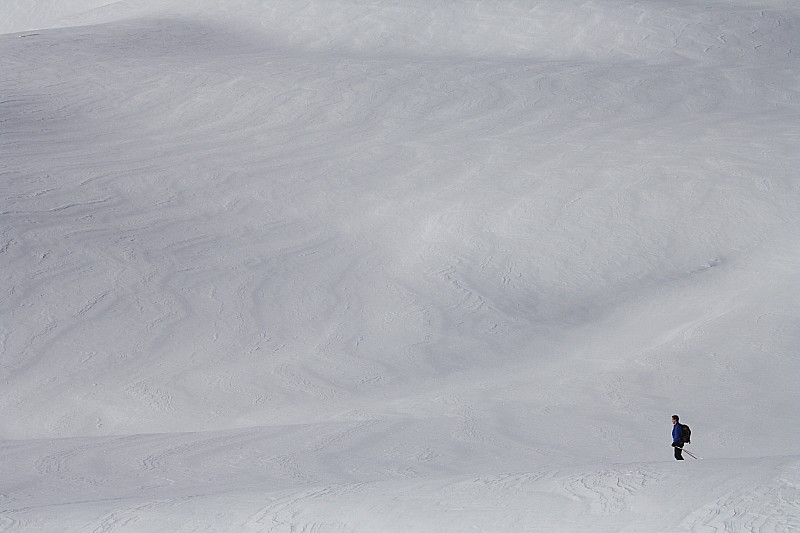 #9 Blanc : ça chauffe un peu de ce côté mais on n Blanc : ça chauffe un peu de ce côté mais on n'est pas embêté par la foule...