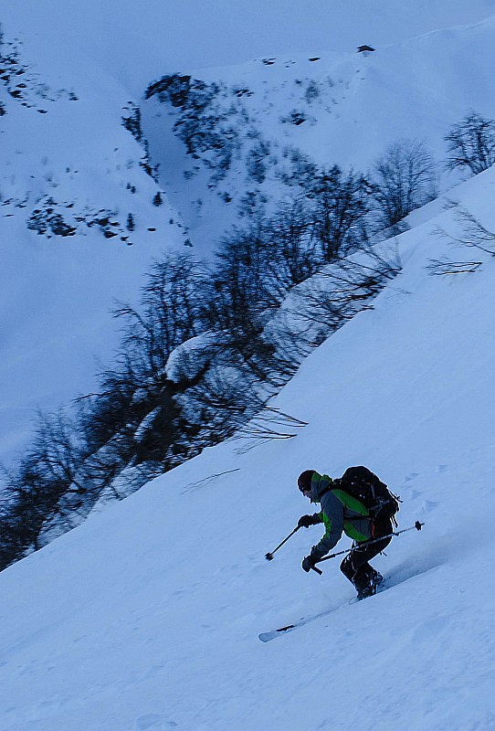 #10 montagne de l montagne de l'oule : le refuge au loin....