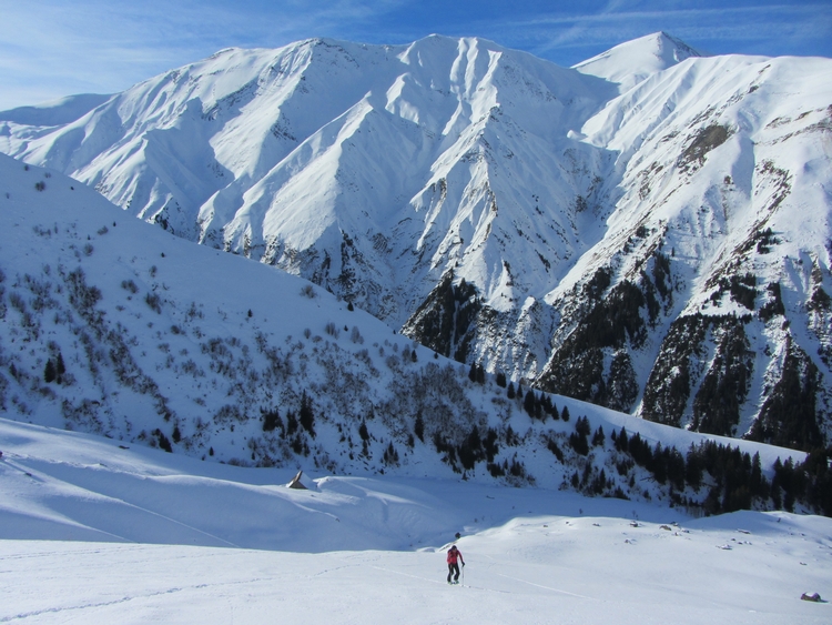 Couronne de Bon Ventre : Montée au Mt Falcon par Ronchevaux...hélas, on n'a pas vu Roland.