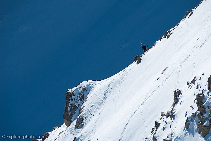 #18 Le sanguiniereitte : La crête n Le sanguiniereitte : La crête n'est pas loin.