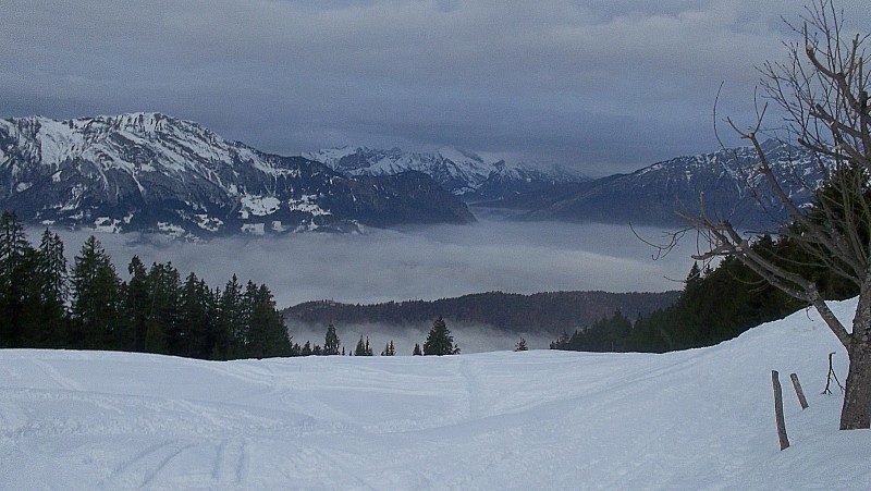 #1 roche pourrie : entre 2 couche de nuages roche pourrie : entre 2 couche de nuages