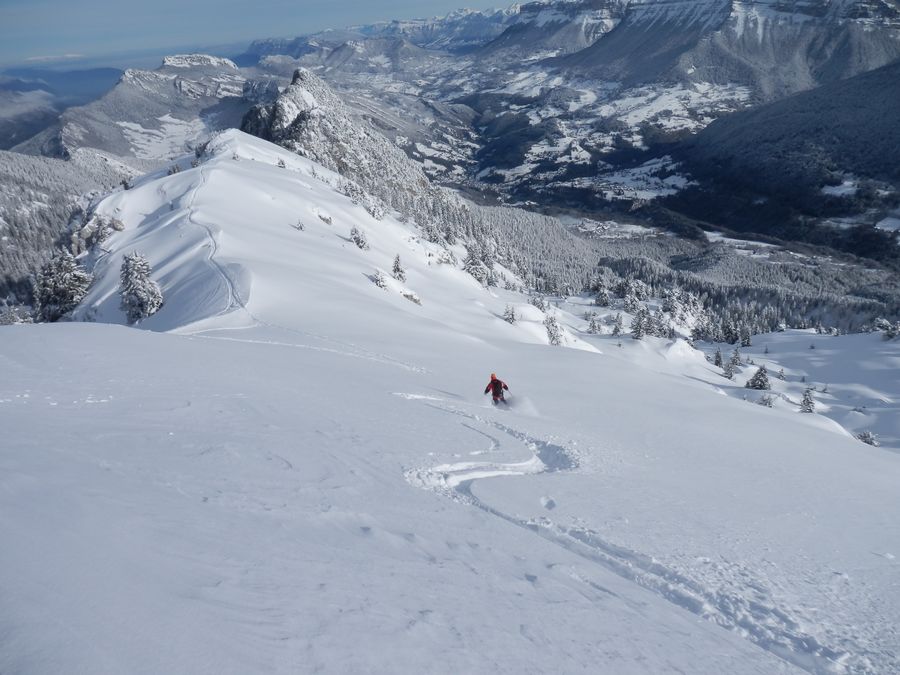 #9 Descente grand Som : Pas une trace, neige au top jusqu Descente grand Som : Pas une trace, neige au top jusqu'en bas !