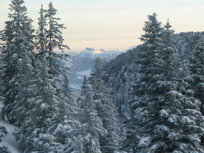 #1 Dans Les Eparres : Le Margeriaz s Dans Les Eparres : Le Margeriaz s'allume