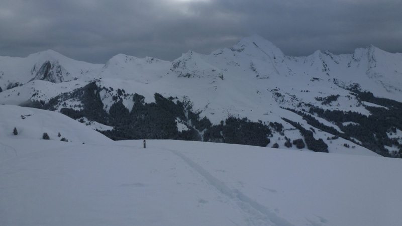 #4 Belle coulée sur le Charvin : vue depuis le Petit Sulens Belle coulée sur le Charvin : vue depuis le Petit Sulens