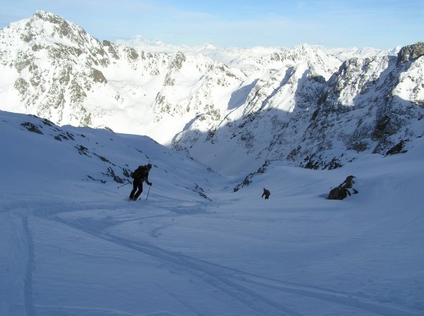 Sur le haut : Légère croute mais bon ski sur le haut
