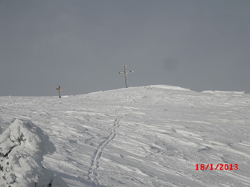 #7 Vue vers petit SOM 18 janvier : travail du vent sous le sommet du petit SOM Vue vers petit SOM 18 janvier : travail du vent sous le sommet du petit SOM
